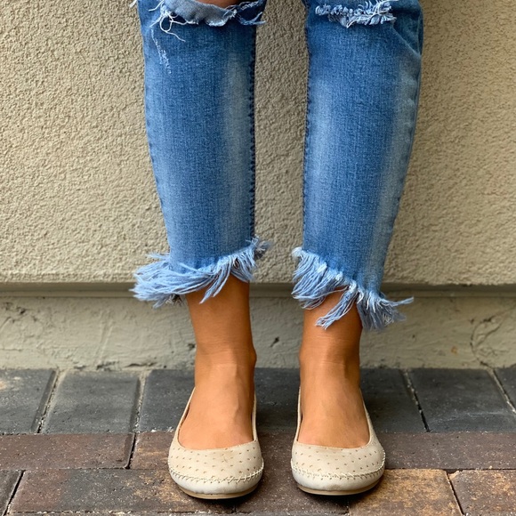Cream Embossed Stitched Distressed Ballet Flats - Picture 3 of 7
